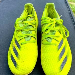 Adidas soccer cleats US size 6, wore one season
